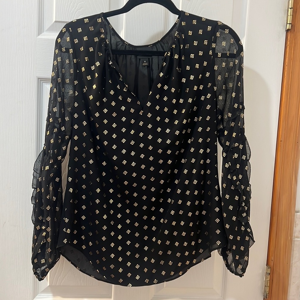 Size small gold and black blouse